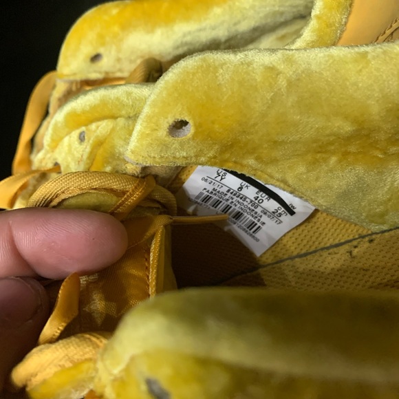 Air Force 1 LV8 GS Mineral Gold size 7Y - Picture 6 of 7